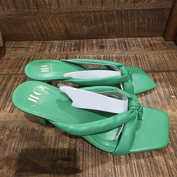 Jennifer Lopez Vivin Green Knot Sandals - Picture 4 of 7